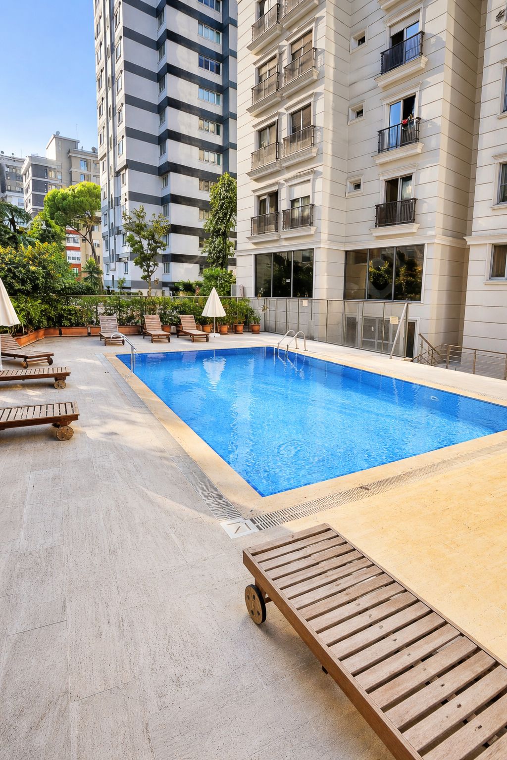 فروش واحد دست دوم ۲ خوابه در خیابان بغداد-سوادیه مناسب اخذ شهروندی