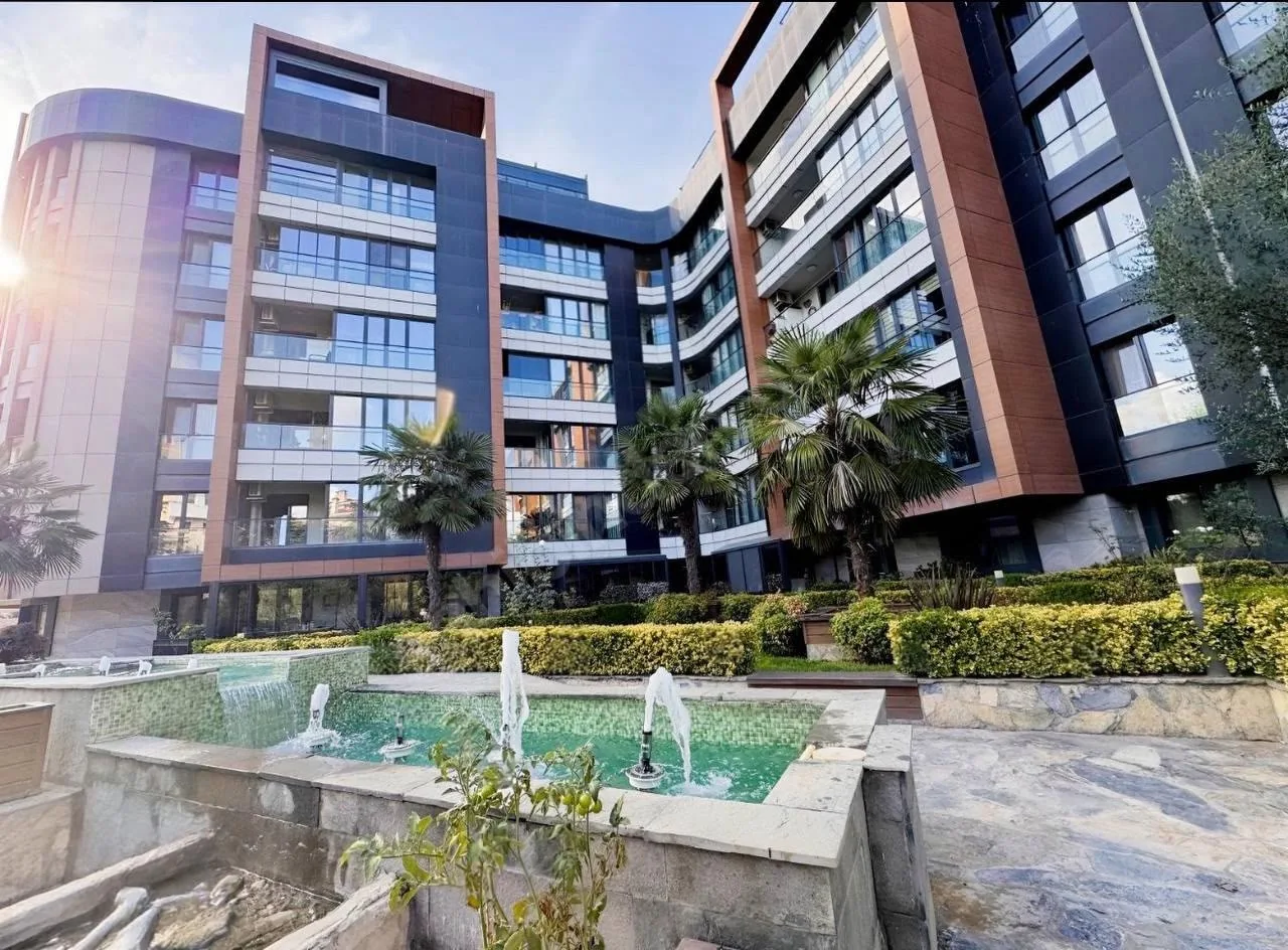 Landscaped grounds and communal fountain