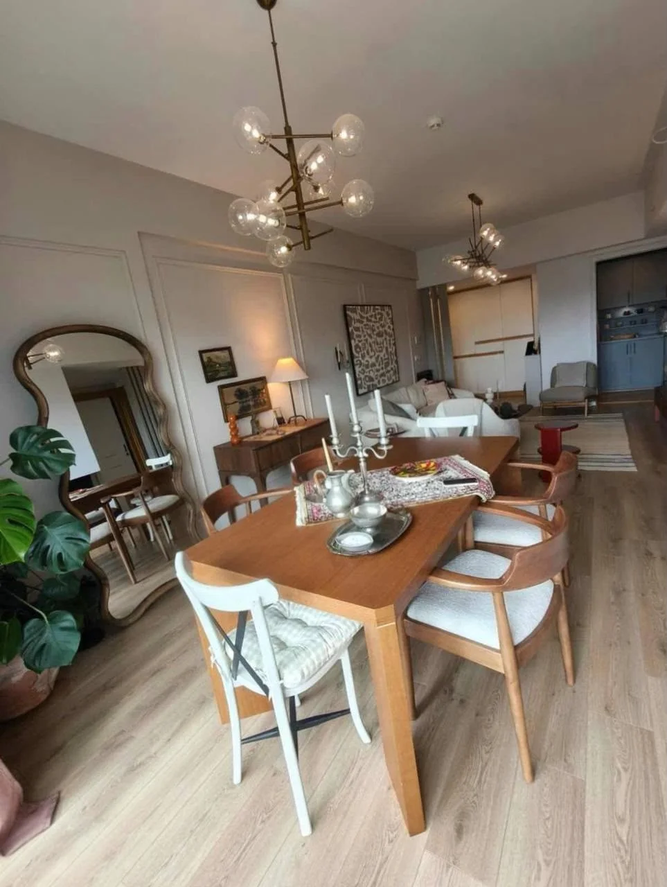 Living and dining area