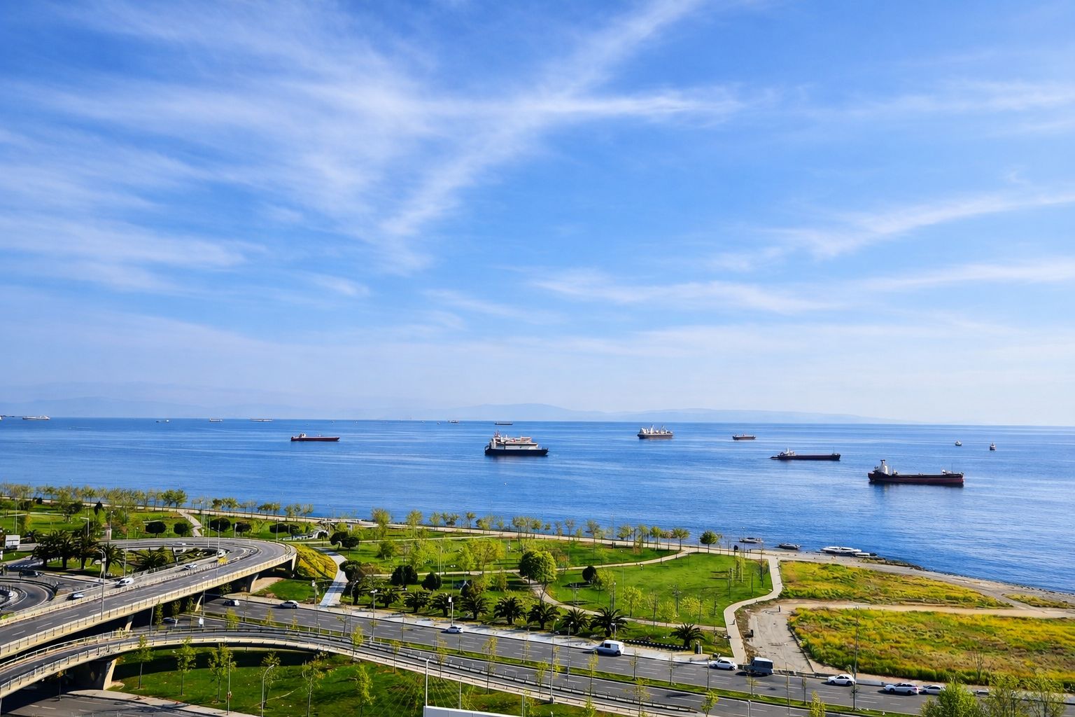 فروش واحد ۲ خوابه با منظره کامل دریا و جزایر در کارتال