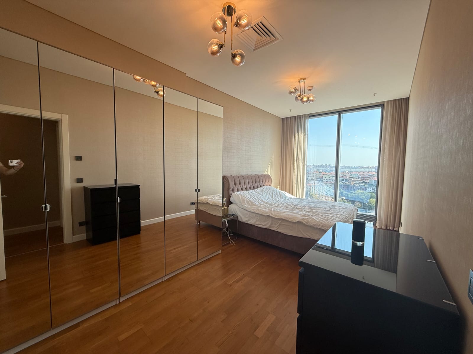 گالری اسکایلند ۲