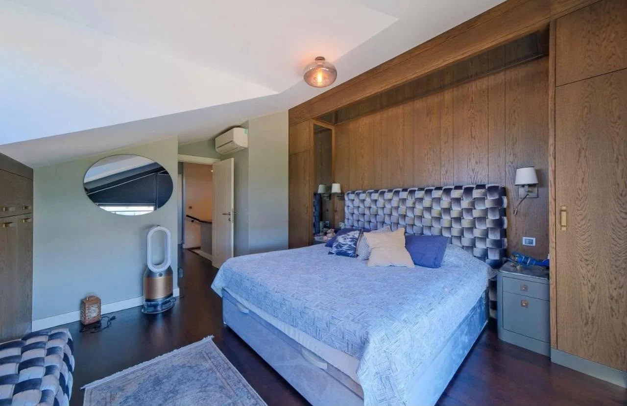 Main bedroom